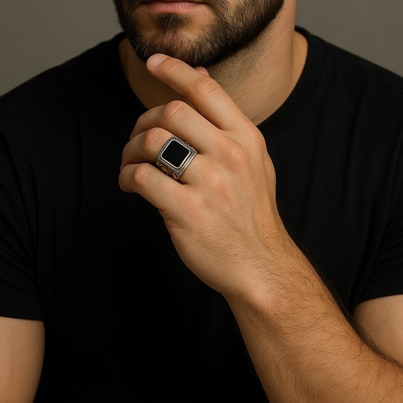 2149- Black Handmade Natural Stone Men's Ring Size 10 NWT - Picture 1 of 9